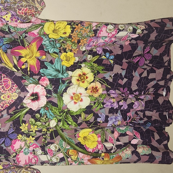 Johnny WasCisco Printed Favorite V-Neck Tee Size Small - Picture 3 of 7